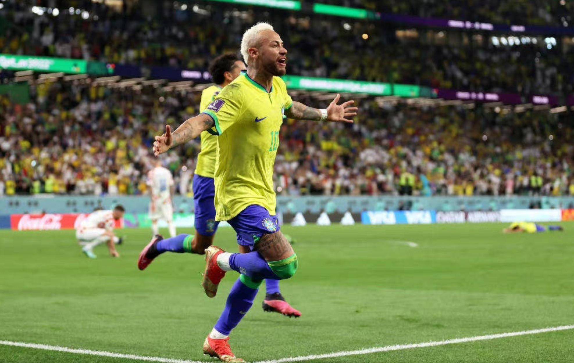 而是根据球 而是根据球