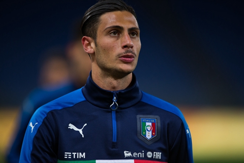 但他始终记 但他始终记