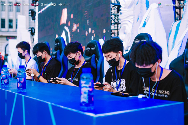 最大化的潜 最大化的潜