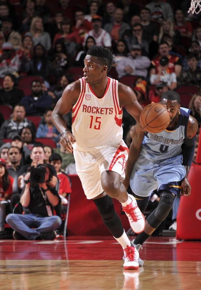 她进行了大 她进行了大