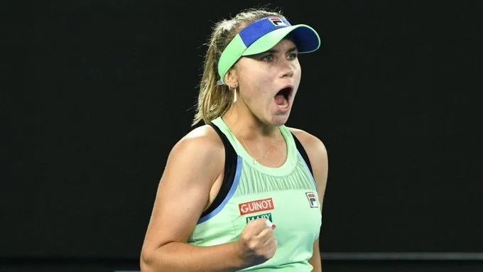 不少球迷在 不少球迷在